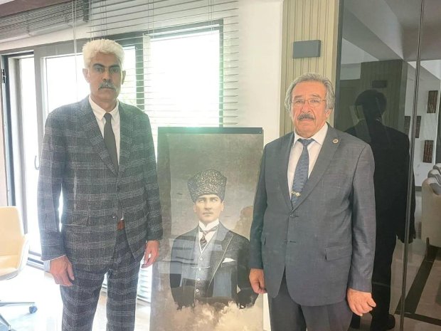 Çat Belediye Başkanı Sn. Zübeyir Kalay Başkanımızı Ziyaret Etti