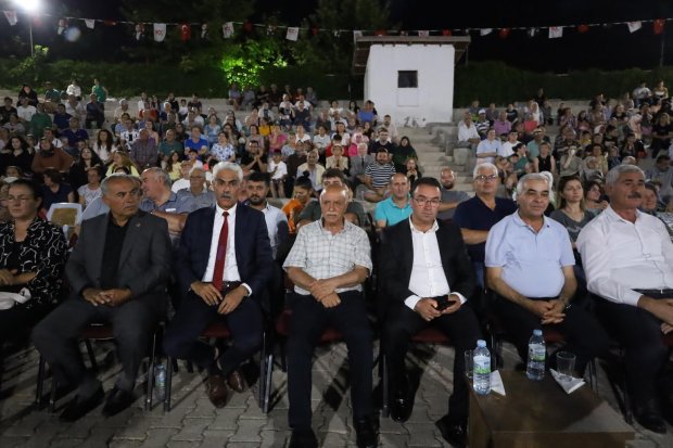 Avanos Amatör Türk Sanat Müziği Korosu Birbirinden Güzel Eserlerle Gönülleri Mest Etti