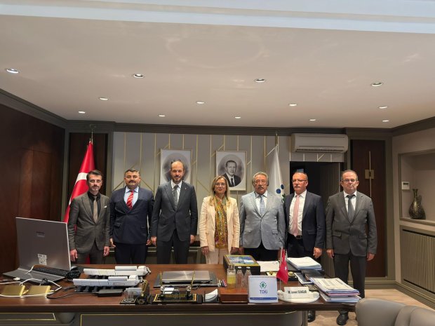 TBMM MHP Grup Başkanvekili ve Nevşehir Milletvekilimiz Sayın Prof. Dr. Filiz Kılıç ve Belediye Başkanımız Sayın Mustafa Kenan Sarıtaş, Avanos’a 187 adet 3. Etap TOKİ Sosyal Konutunun yapılacağının müjdesini verdi.