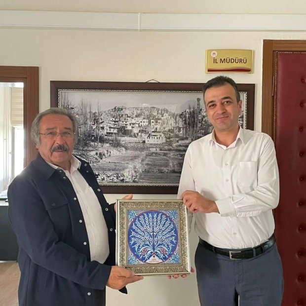 Belediye Başkanımız, Nevşehir Çevre ve Şehircilik İl Müdürü Sn. Mustafa Solmaz 'ı makamında ziyaret etti.