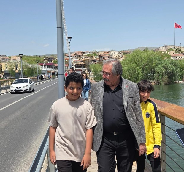 BELEDİYE BAŞKANIMIZDAN ESNAF VE VATANDAŞLARIMIZA ZİYARET