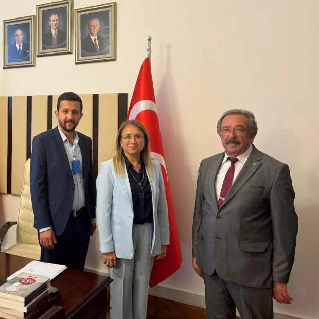 Belediye Başkanımız, Nevşehir Milletvekilimiz MHP Grup Başkanvekili Sn. Prof. Dr. Filiz Kılıç hanımefendiyi TBMM'deki makamında ziyaret etti
