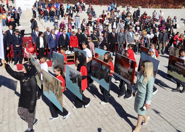 29 Ekim Cumhuriyet Bayramı Avanos'ta coşkuyla kutlandı.