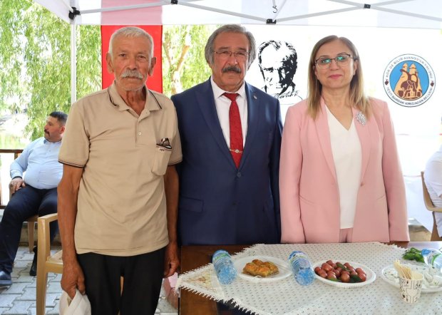 Nevşehir Milletvekilimiz Sn. Prof. Dr. Filiz Kılıç ve Belediye Başkanımızın Ev Sahipliğinde Bayramlaşma Gerçekleştirildi
