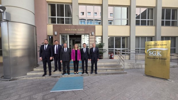 Belediye Başkanımız Sayın Mustafa Kenan Sarıtaş, Sosyal Güvenlik Kurumu (SGK) Başkanlığı görevine atanan Sayın Yunus Elitaş’a hayırlı olsun ziyaretinde bulundu.