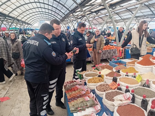 AVANOS AÇIK PAZARYERİ’NDE ZABITA DENETİMLERİ GERÇEKLEŞTİRİLDİ