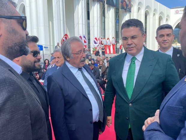 Dünya'nın ve Türkiye’nin en büyük Cemevi olma özelliğini taşıyan Horasan Erenleri Dergahı Cemevi’nin 1. Etap Açılışı Gerçekleştirildi