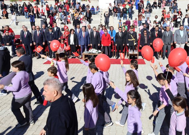 29 Ekim Cumhuriyet Bayramı Avanos'ta coşkuyla kutlandı.