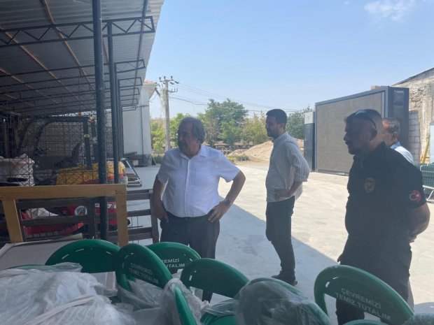 Belediye Başkanımız Sayın Mustafa Kenan Sarıtaş, belediyemizin sanayi iş ocakları, araç garajı ve iş atölyelerinde incelemelerde bulundu.