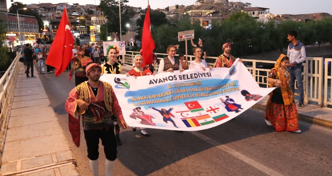II. Uluslararası Avanos Kapadokya Halk Dansları Festivali Başladı