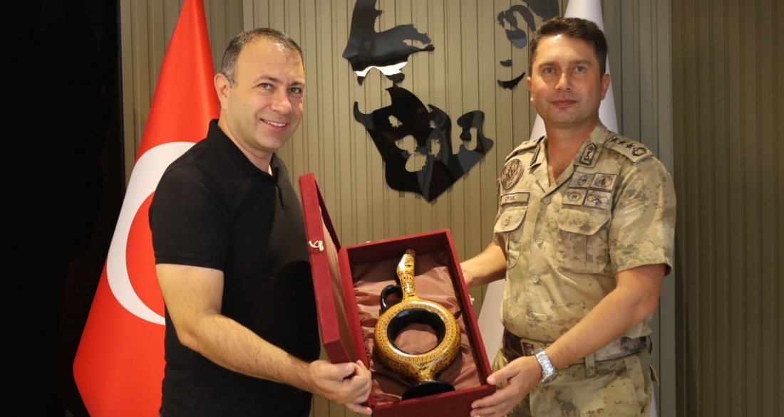 Nevşehir JAKEM Komutanı J. Albay İlyas Uysal Belediye Başkanımızı makamında ziyaret etti.